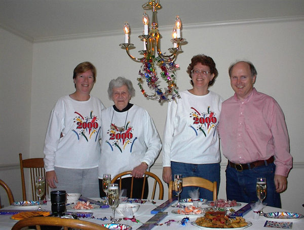 new_1999_12_31_jana_mom_maryann_bill.jpg
